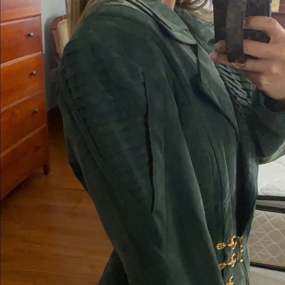 Green suede puffy shoulder gold buckle jacket M - Picture 10 of 10